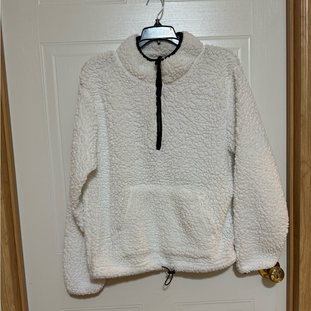 Jackson Hole Outerwear Sz L White Fleece Top VGUC 😊😊